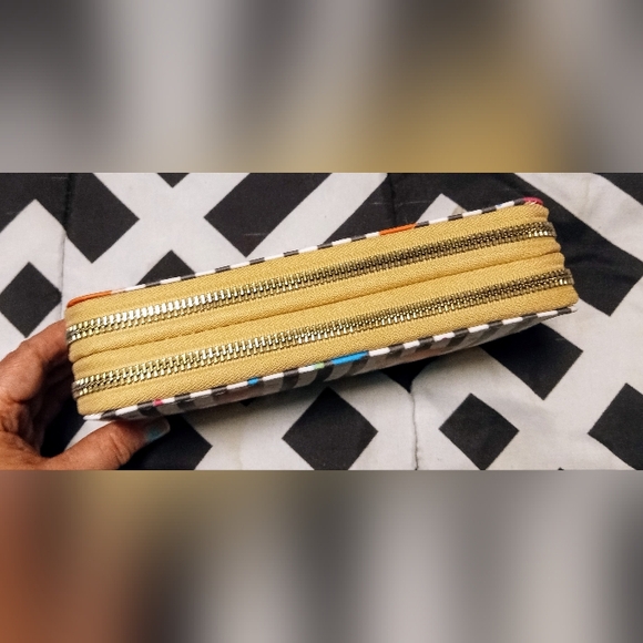 Wallet - Picture 2 of 4